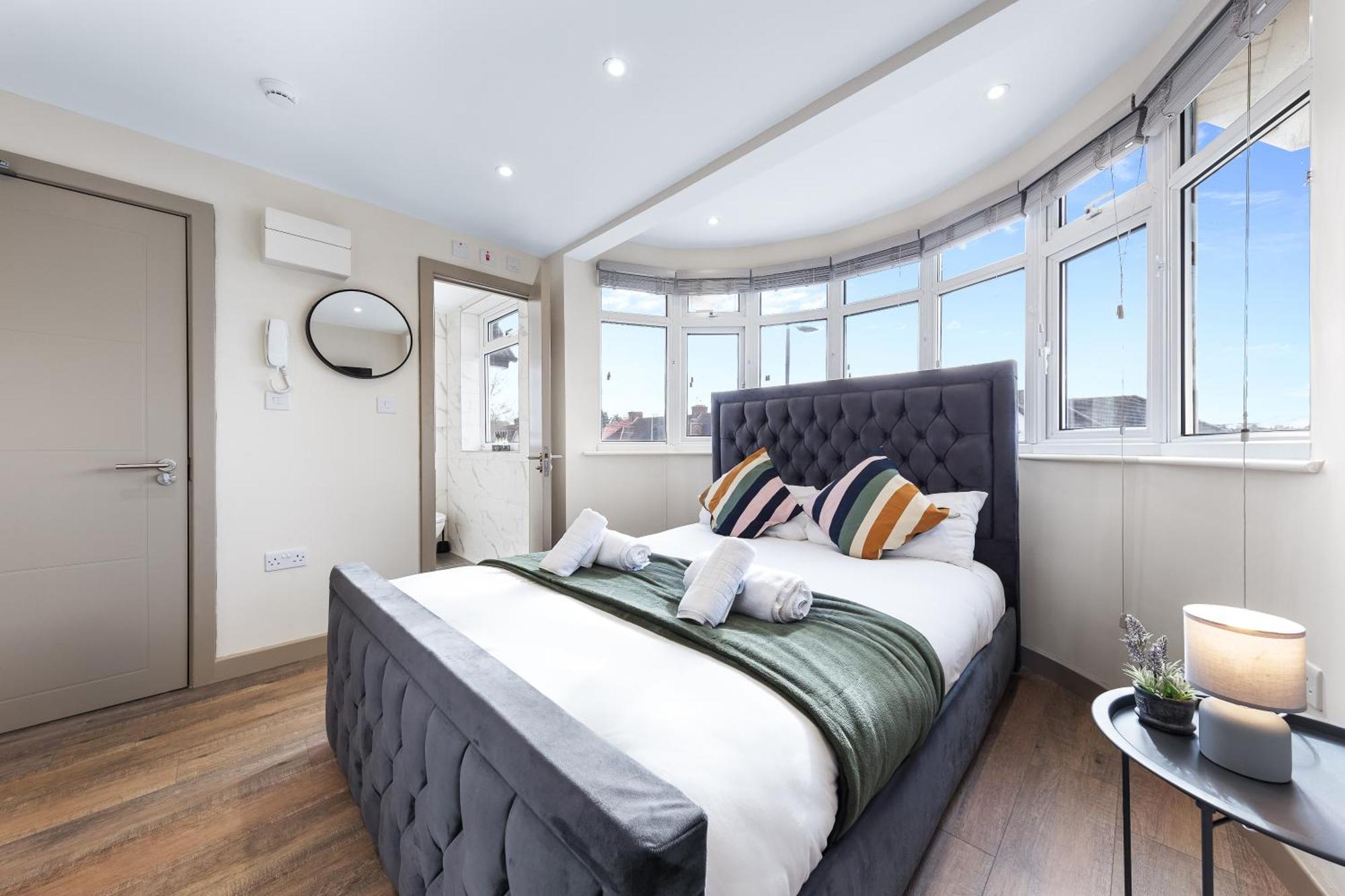 Serviced Ensuite Modern Studio - Sleeps 2 - Near Wembley Stadium - Good Transport Link To Central London - Harrow Ha3 Hatch End Exteriér fotografie