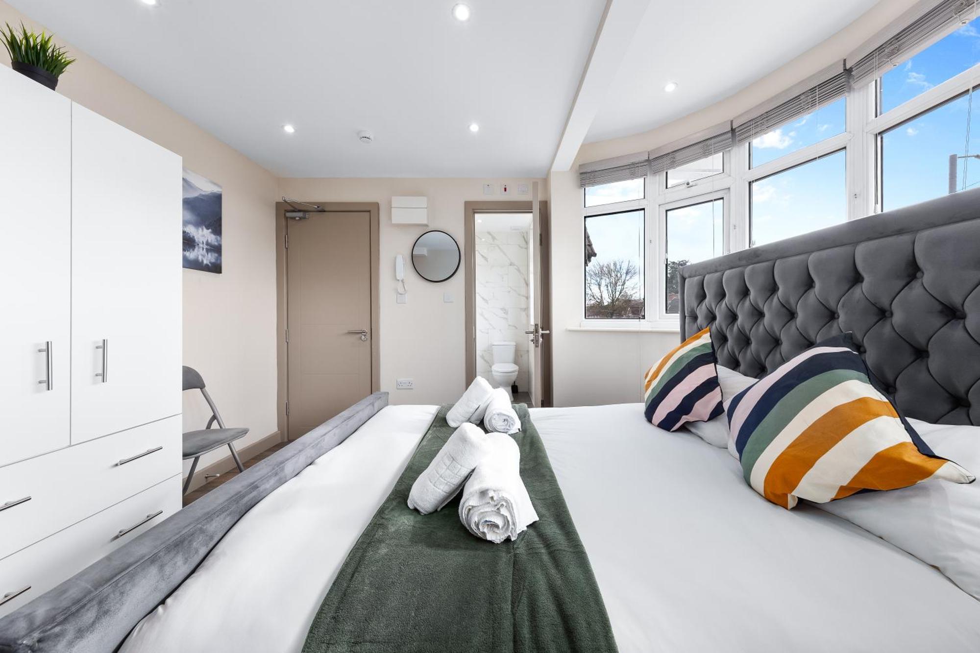 Serviced Ensuite Modern Studio - Sleeps 2 - Near Wembley Stadium - Good Transport Link To Central London - Harrow Ha3 Hatch End Exteriér fotografie