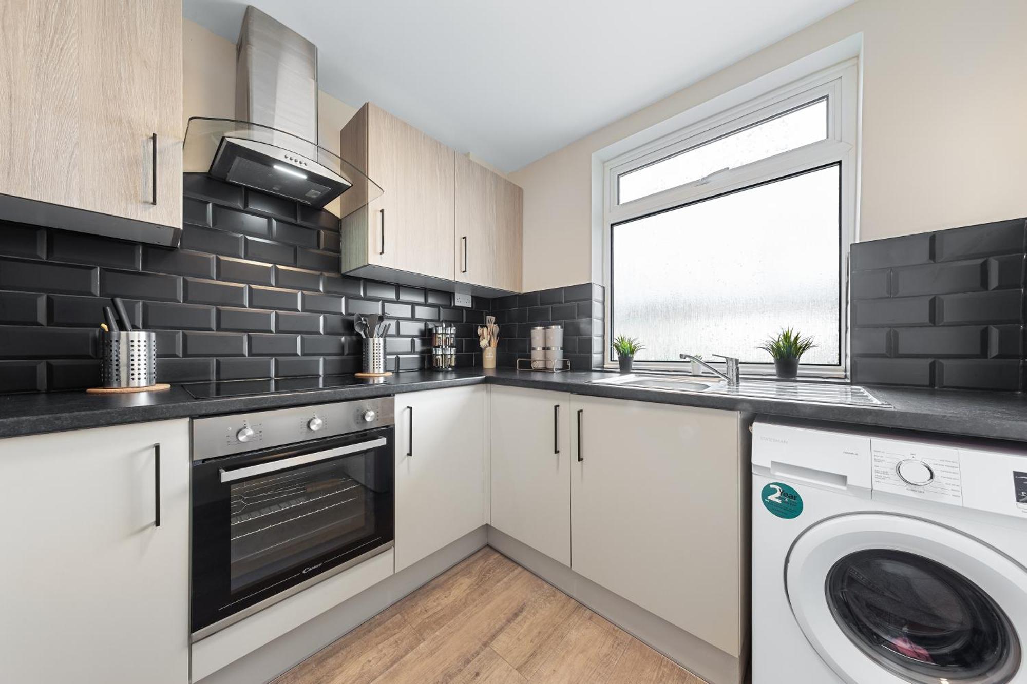Serviced Ensuite Modern Studio - Sleeps 2 - Near Wembley Stadium - Good Transport Link To Central London - Harrow Ha3 Hatch End Exteriér fotografie